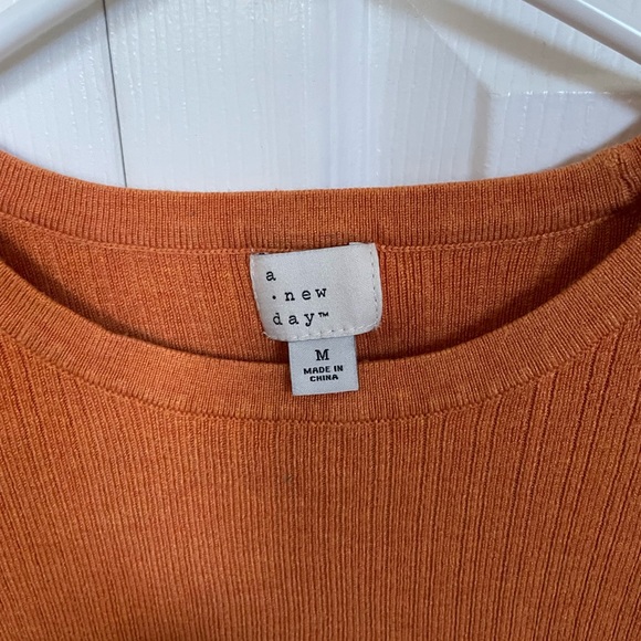 Cozy orange sweater tee, size M - Picture 2 of 3